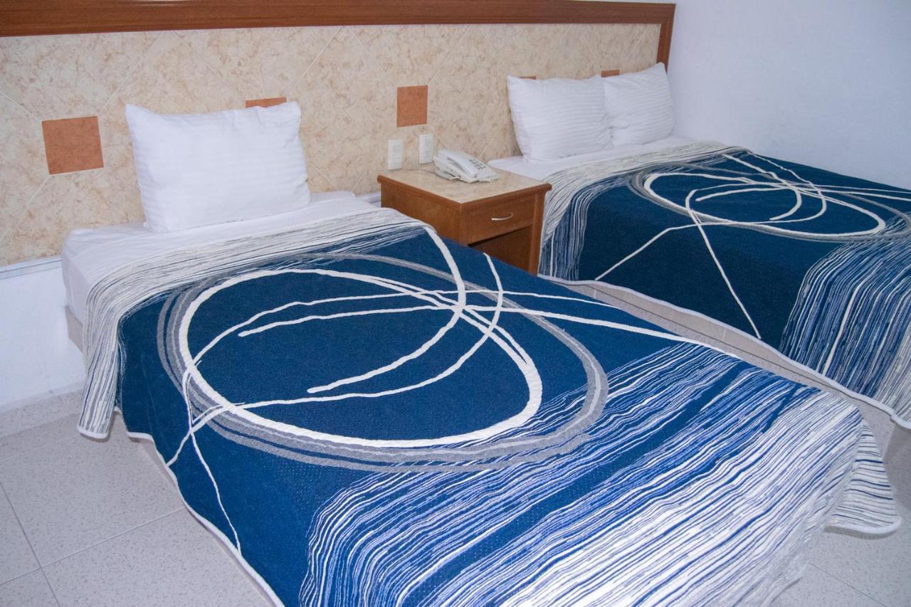 לאון Hotel Niza Zona Piel מראה חיצוני תמונה