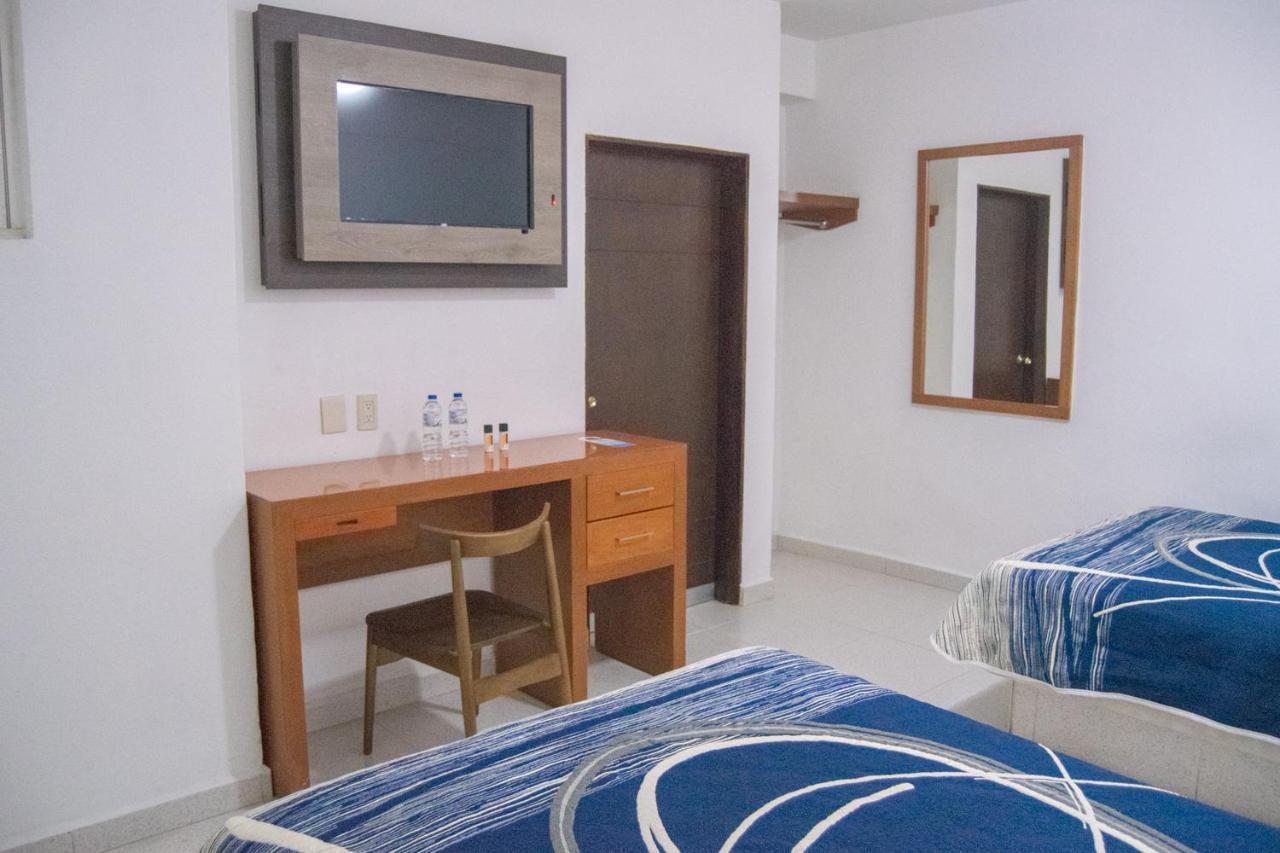 לאון Hotel Niza Zona Piel מראה חיצוני תמונה