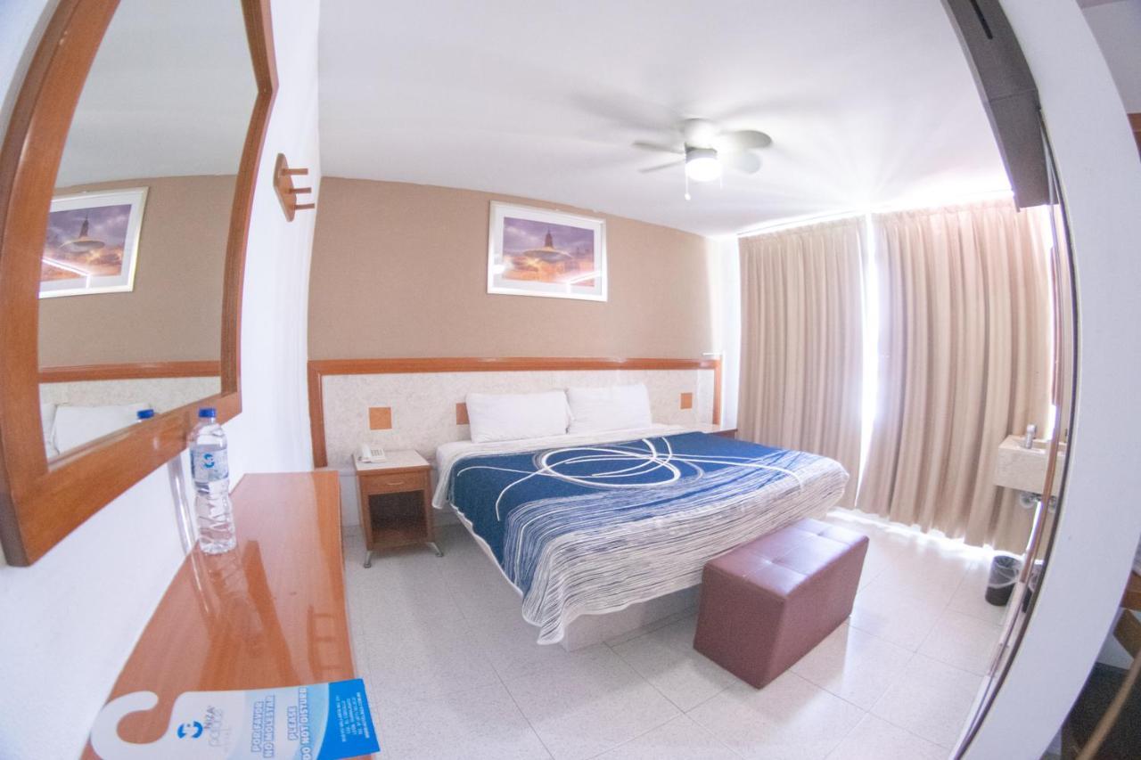 לאון Hotel Niza Zona Piel מראה חיצוני תמונה